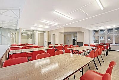 Plywood vs Plastic Tabletops: What’s the Difference?